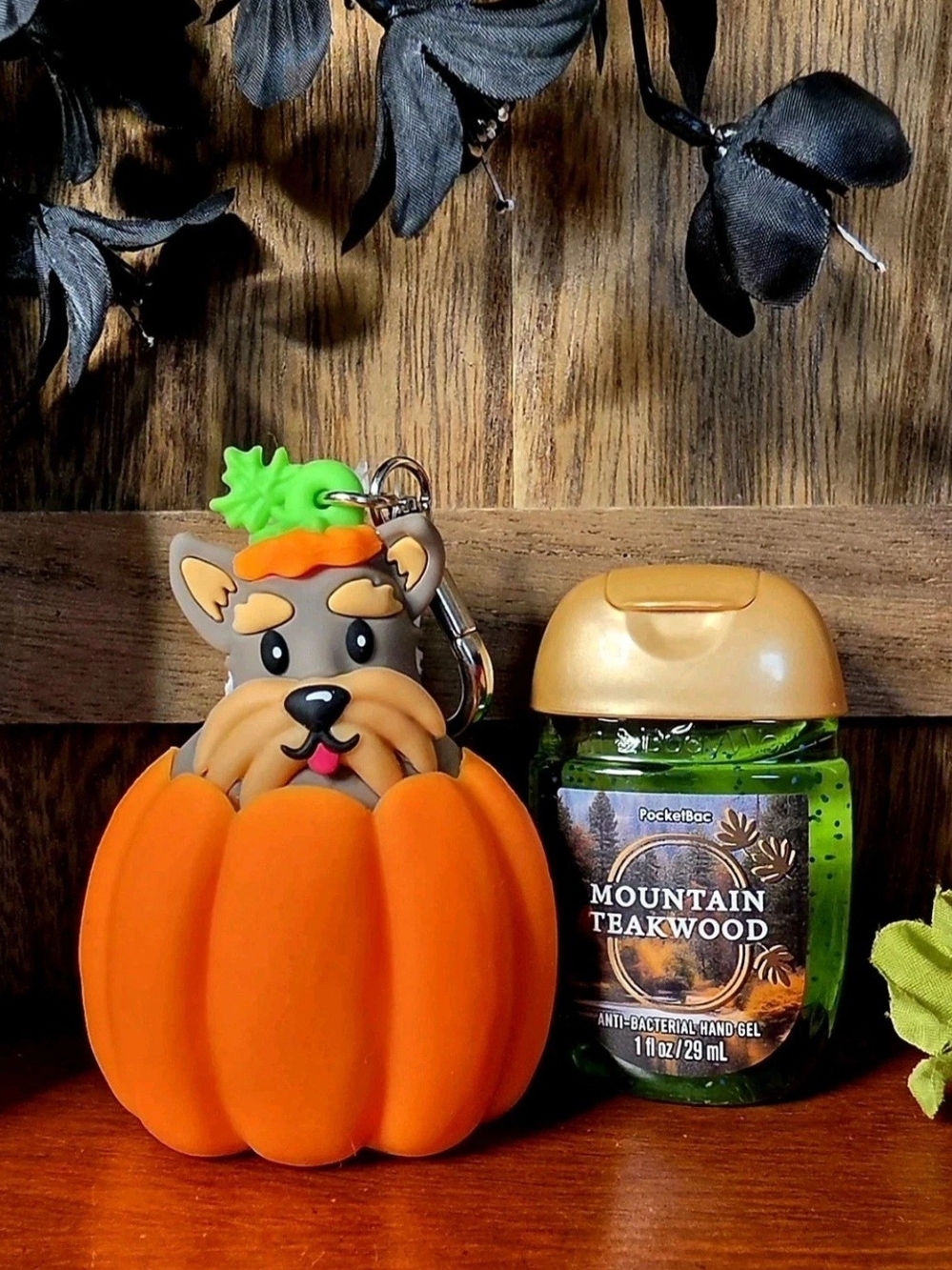 Bath & Body Works Schnauzer Pup In Pumpkin PocketBac Holder & Bag Charm